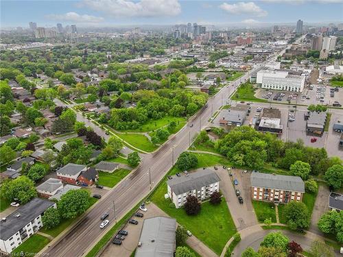 155 University Avenue E, Waterloo, ON 