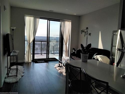 2304-15 Queen Street S, Hamilton, ON - Indoor