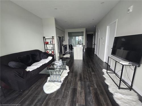 2304-15 Queen Street S, Hamilton, ON - Indoor Photo Showing Living Room