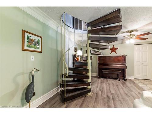 6607 Ellis Road, Cambridge, ON - Indoor Photo Showing Other Room