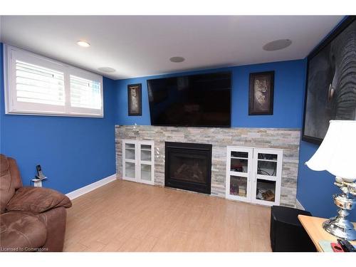 54 Chester Road, Hamilton, ON - Indoor Photo Showing Living Room With Fireplace