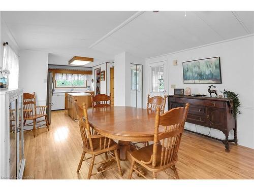 150-3033 Townline Road, Stevensville, ON - Indoor Photo Showing Dining Room