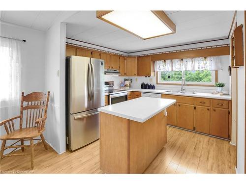 150-3033 Townline Road, Stevensville, ON - Indoor Photo Showing Kitchen
