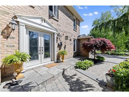 2131 Upland Drive, Burlington, ON - Outdoor