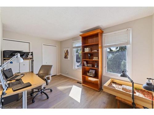 2131 Upland Drive, Burlington, ON - Indoor