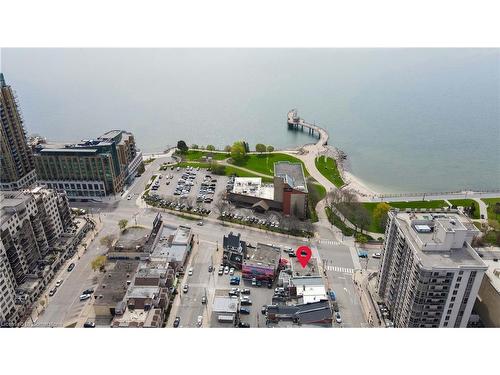 2003 Lakeshore Road, Burlington, ON 