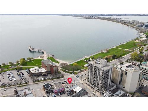 2003 Lakeshore Road, Burlington, ON 