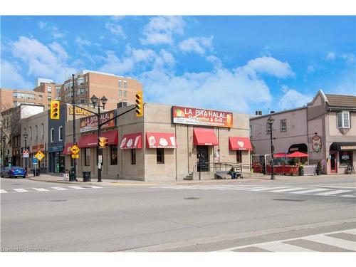 2003 Lakeshore Road, Burlington, ON 