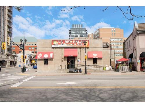 2003 Lakeshore Road, Burlington, ON 