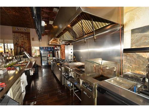 2003 Lakeshore Road, Burlington, ON 