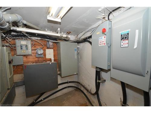 2003 Lakeshore Road, Burlington, ON 