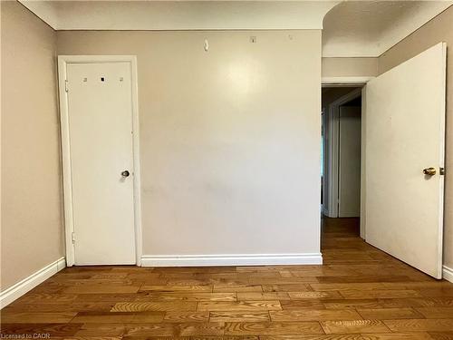 349 Whitney Avenue, Hamilton, ON - Indoor Photo Showing Other Room