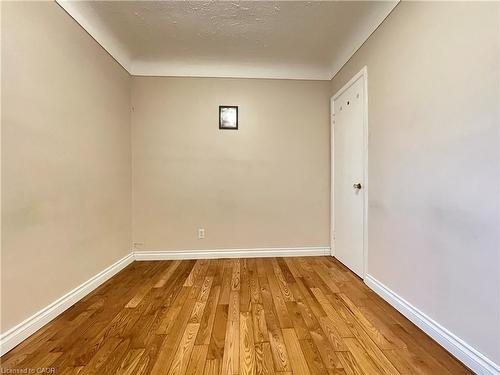 349 Whitney Avenue, Hamilton, ON - Indoor Photo Showing Other Room
