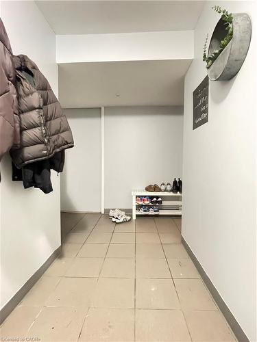 349 Whitney Avenue, Hamilton, ON - Indoor Photo Showing Other Room