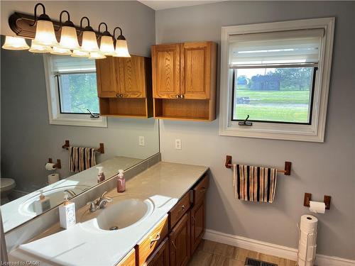 3088 Haldimand 9 Road, York, ON - Indoor Photo Showing Bathroom