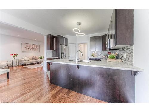 26 Spring Creek Street, Kitchener, ON - Indoor Photo Showing Kitchen With Double Sink With Upgraded Kitchen