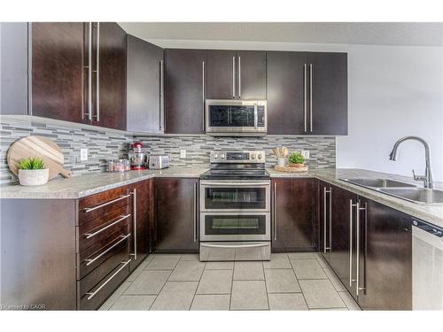 26 Spring Creek Street, Kitchener, ON - Indoor Photo Showing Kitchen With Double Sink With Upgraded Kitchen