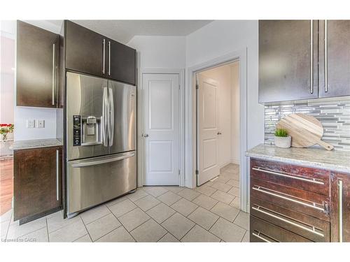 26 Spring Creek Street, Kitchener, ON - Indoor Photo Showing Kitchen