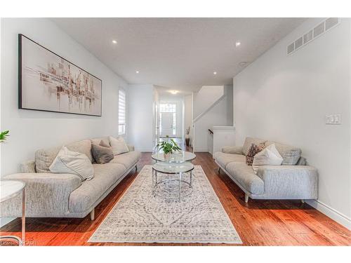 26 Spring Creek Street, Kitchener, ON - Indoor Photo Showing Living Room