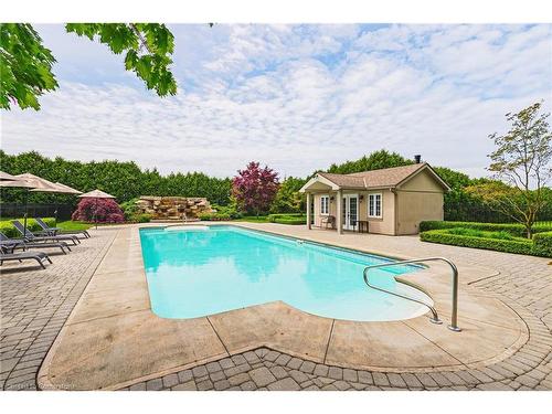 1960 Cream Street, Pelham, ON - Outdoor With In Ground Pool