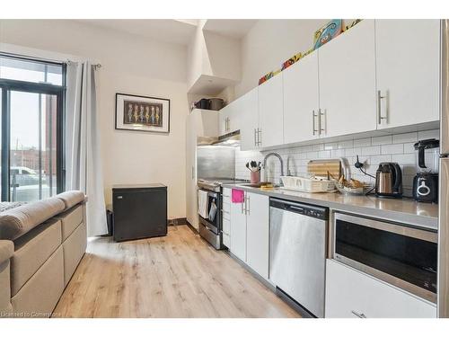 105-121 King Street E, Hamilton, ON - Indoor Photo Showing Kitchen