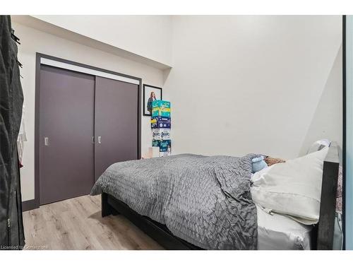 105-121 King Street E, Hamilton, ON - Indoor Photo Showing Bedroom