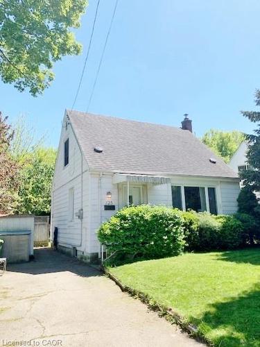 125 Gary Avenue  Hamilton, ON L8S 1Y4