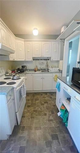 125 Gary Avenue, Hamilton, ON - Indoor Photo Showing Kitchen