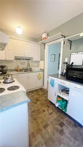 125 Gary Avenue, Hamilton, ON - Indoor Photo Showing Kitchen With Double Sink