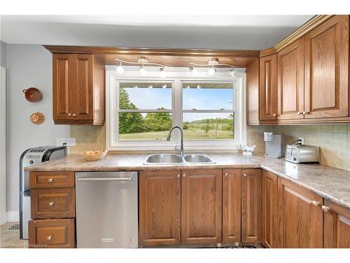 1301 Kohler Road, Cayuga, ON - Indoor Photo Showing Kitchen With Double Sink