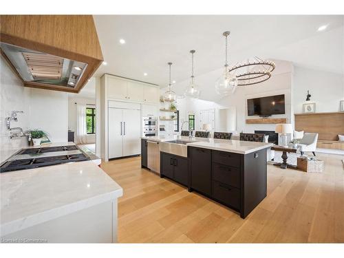 5020 First Line, Erin, ON - Indoor Photo Showing Kitchen With Upgraded Kitchen