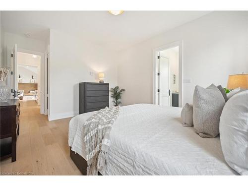 5020 First Line, Erin, ON - Indoor Photo Showing Bedroom