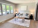26 Grandfield Street, Hamilton, ON  - Indoor Photo Showing Living Room 