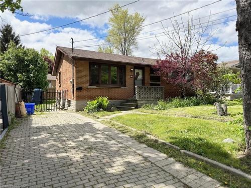 26 Grandfield Street, Hamilton, ON - Outdoor