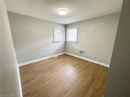 26 Grandfield Street, Hamilton, ON - Indoor Photo Showing Other Room