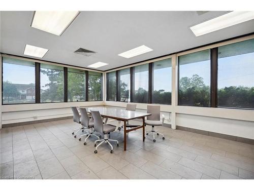 4445 Fairview Street, Burlington, ON 