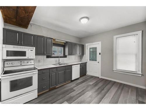 433 Lydia Street, Sarnia, ON - Indoor Photo Showing Kitchen With Double Sink