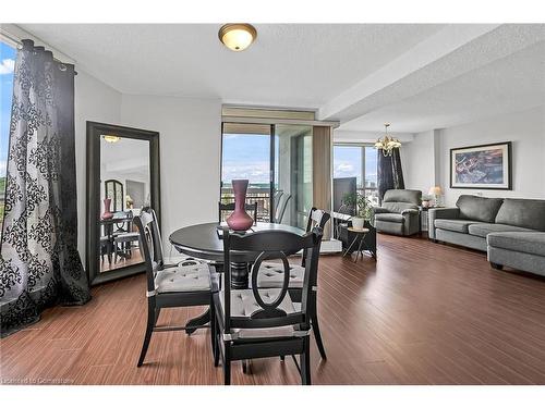 2908-150 Charlton Avenue E, Hamilton, ON - Indoor