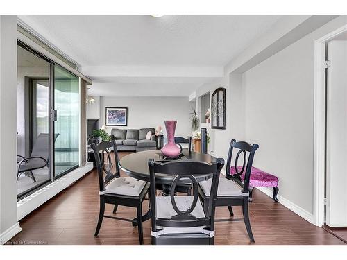 2908-150 Charlton Avenue E, Hamilton, ON - Indoor