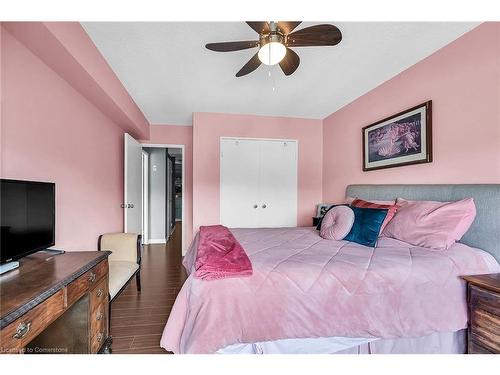 2908-150 Charlton Avenue E, Hamilton, ON - Indoor Photo Showing Bedroom