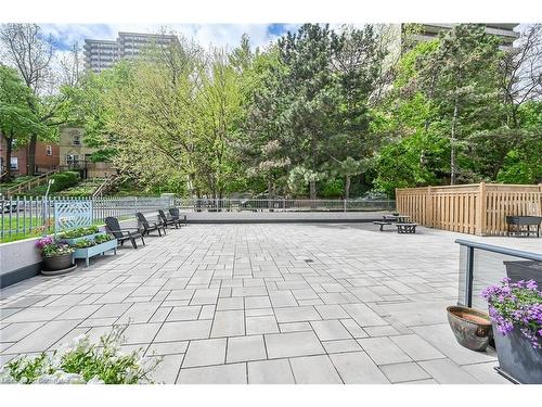 2908-150 Charlton Avenue E, Hamilton, ON - Outdoor