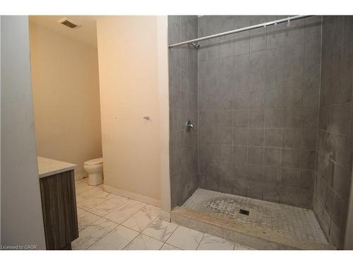 15 Meadowhawk Lane, Simcoe, ON - Indoor Photo Showing Bathroom