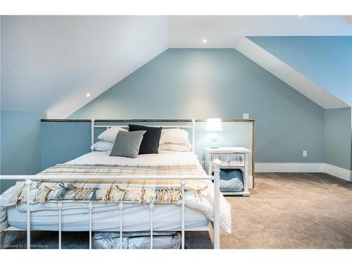 4 Buckingham Boulevard, Collingwood, ON - Indoor Photo Showing Bedroom