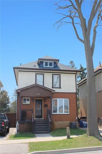 109 Arthur Street  Brantford, ON N3S 3J3