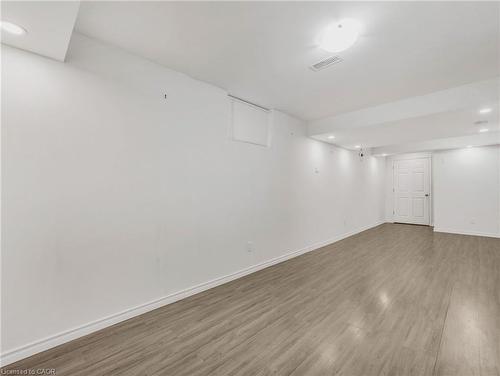 36 Sparrow Avenue, Cambridge, ON - Indoor Photo Showing Other Room