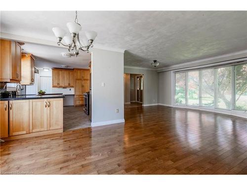 4245 Cedar Springs Road, Burlington, ON - Indoor Photo Showing Kitchen