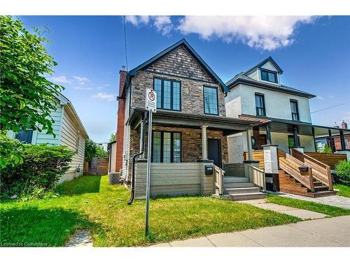 221 Rosslyn Avenue N, Hamilton, ON - Outdoor With Facade