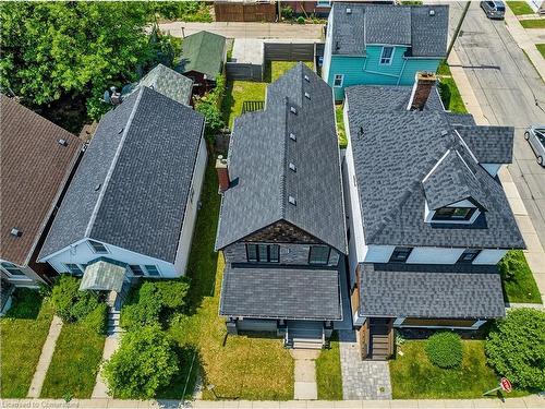 221 Rosslyn Avenue N, Hamilton, ON - Outdoor