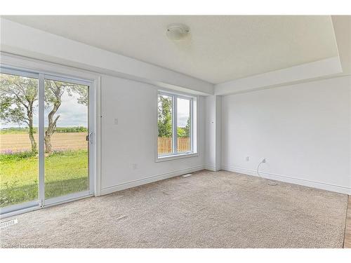 142 Stonebrook Way, Markdale, ON - Indoor Photo Showing Other Room