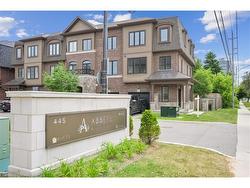 49-445 Ontario Street S Milton, ON L9T 9K3